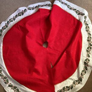 Christmas Tree Skirt White Red Tree Base Cover Holly Leaves